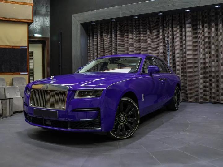 main_image of Rolls-Royce Ghost