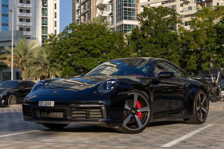 main_image of Porsche 911 Carrera S